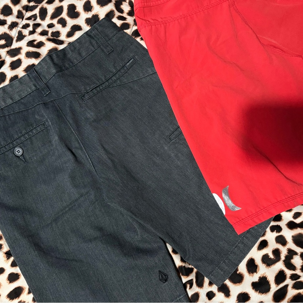 Hurley & Volcom Bundle - Picture 3 of 8